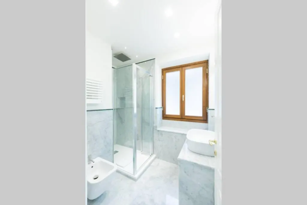 Ponte Vecchio Luxury Flat-1