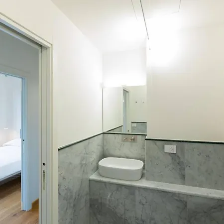 Ponte Vecchio Luxury Flat-3